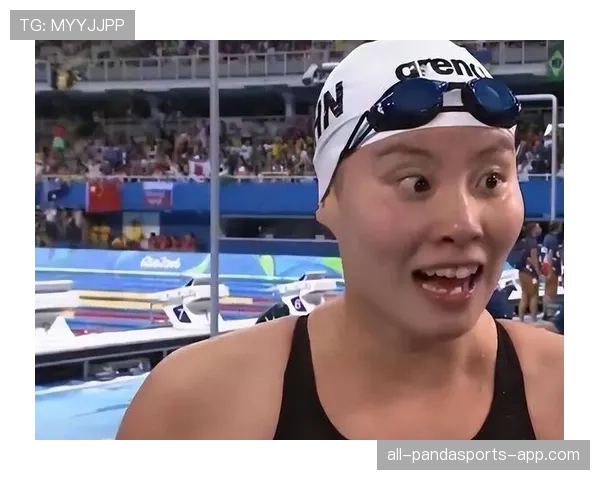 傅园慧逛街随手一掏几万包，我还在为外卖犹豫